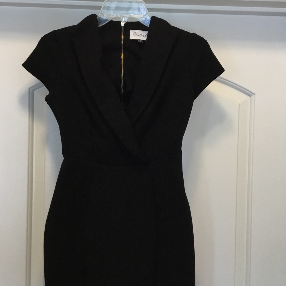 Closet Elegant Black Cap Sleeve Mini Dress